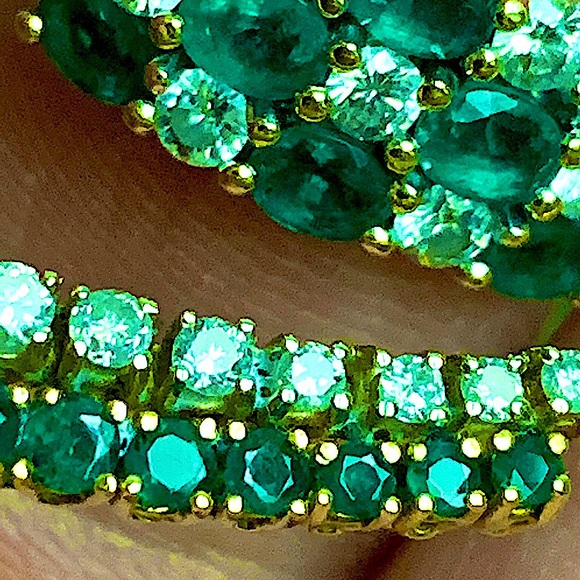 14 kt Colombian Emerald & Diamond Ring - Picture 10 of 10